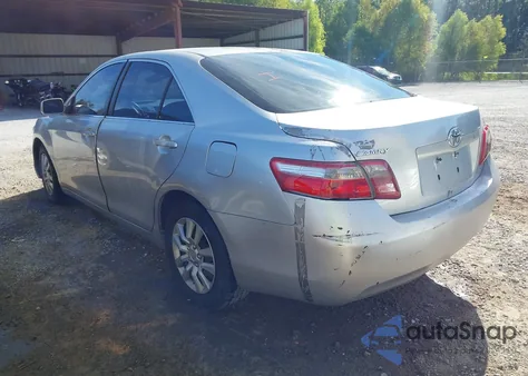2007 Toyota Camry Le z USA, uszkodzony, nr VIN JTNBE46KX73058955